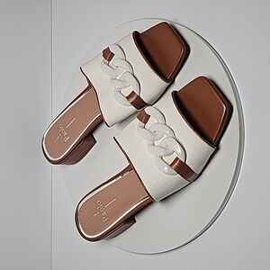 NWOT Linea Paolo Lido Linen Leather Slide Sandals Chain Strap Block Heel Size 9